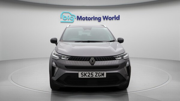 Used Renault Captur 2025 for sale - 76226729: Photo 3