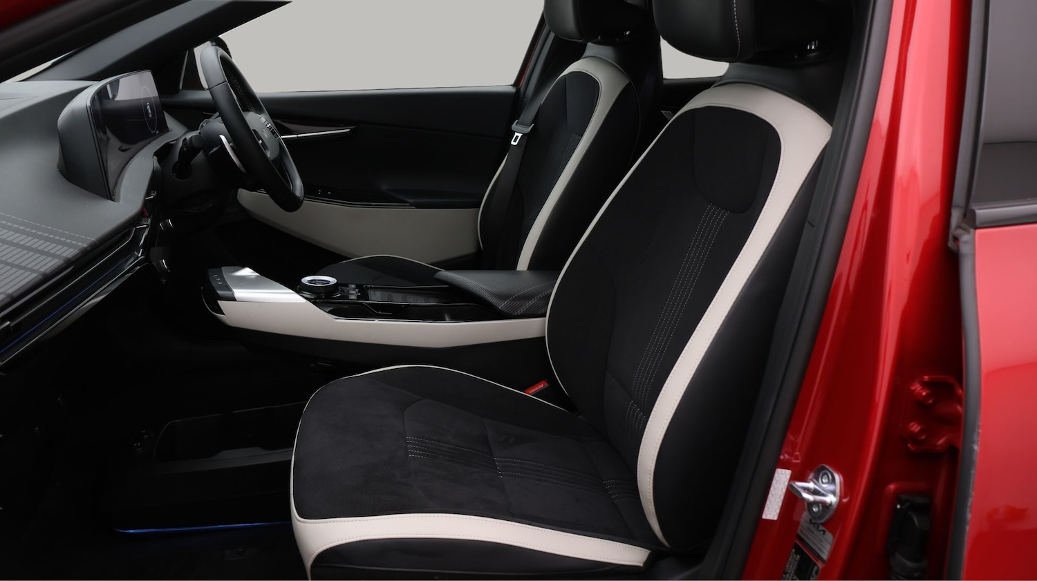 Used Kia EV6 2023 for sale - 77602105: Photo 14