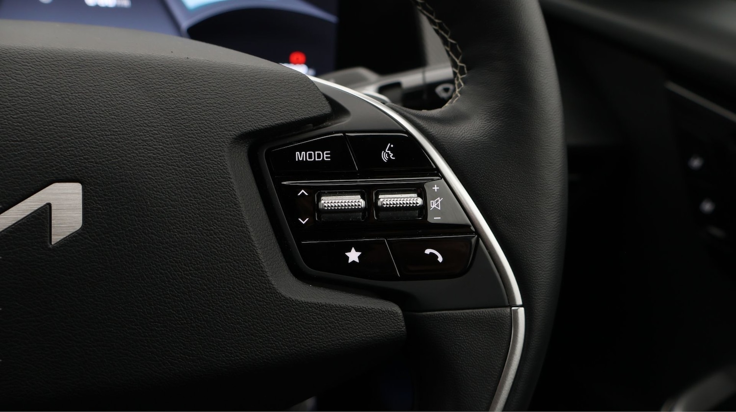 Used Kia EV6 2023 for sale - 77602105: Photo 23