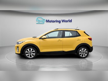 Used Kia Stonic 2023 for sale - 79335172: Photo
