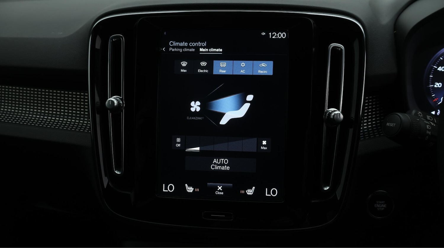 Used Volvo XC40 2021 for sale - 76085219: Photo 13