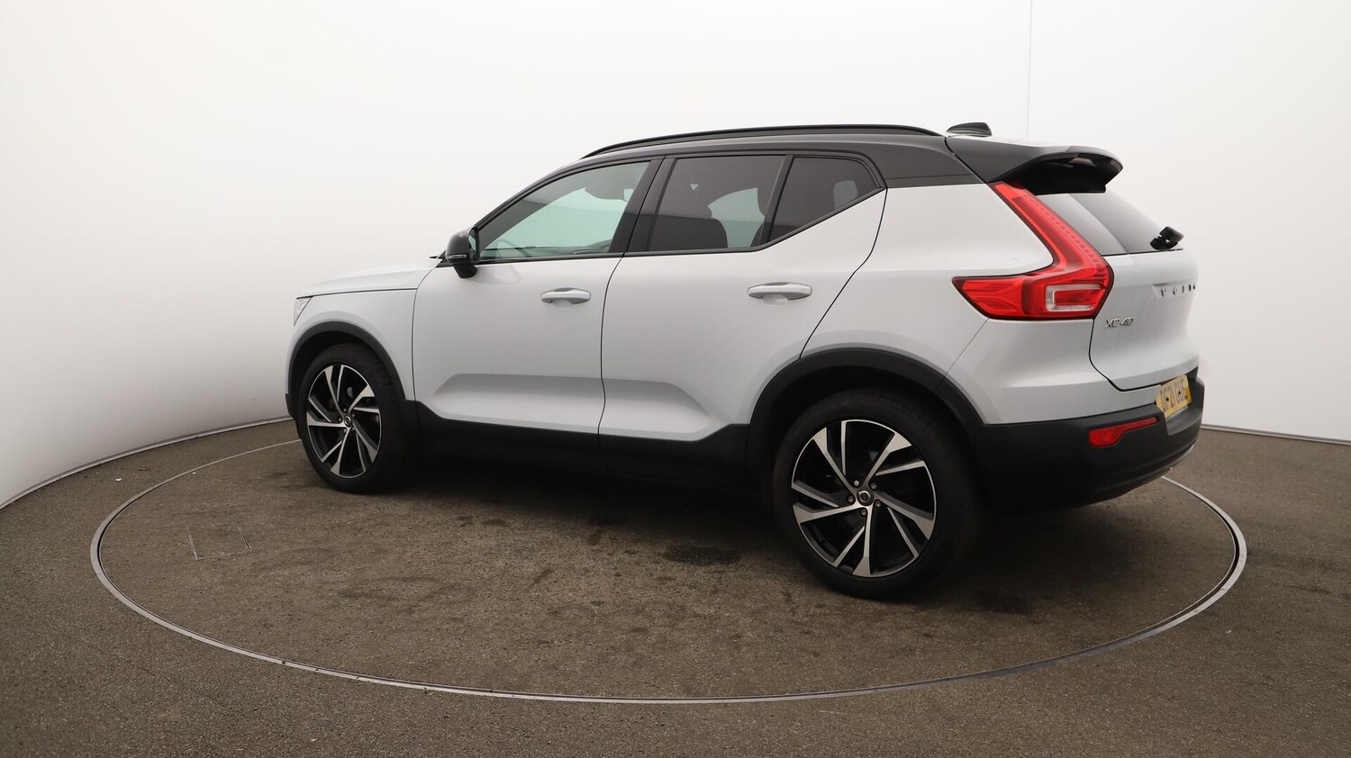 Used Volvo XC40 2021 for sale - 76085219: Photo 37