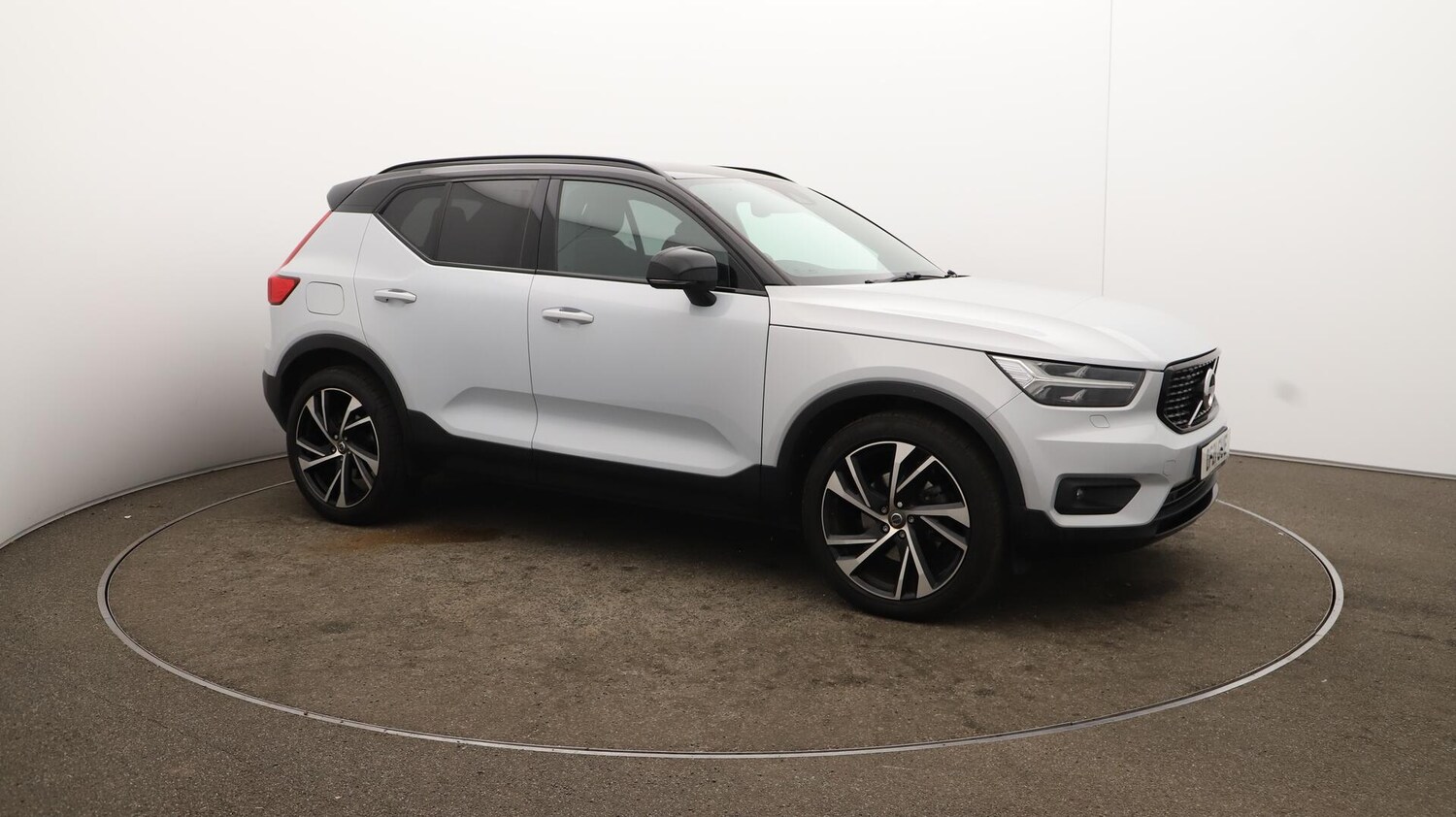 Used Volvo XC40 2021 for sale - 76085219: Photo 46