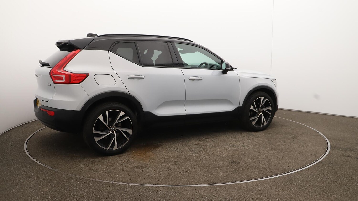 Used Volvo XC40 2021 for sale - 76085219: Photo 53