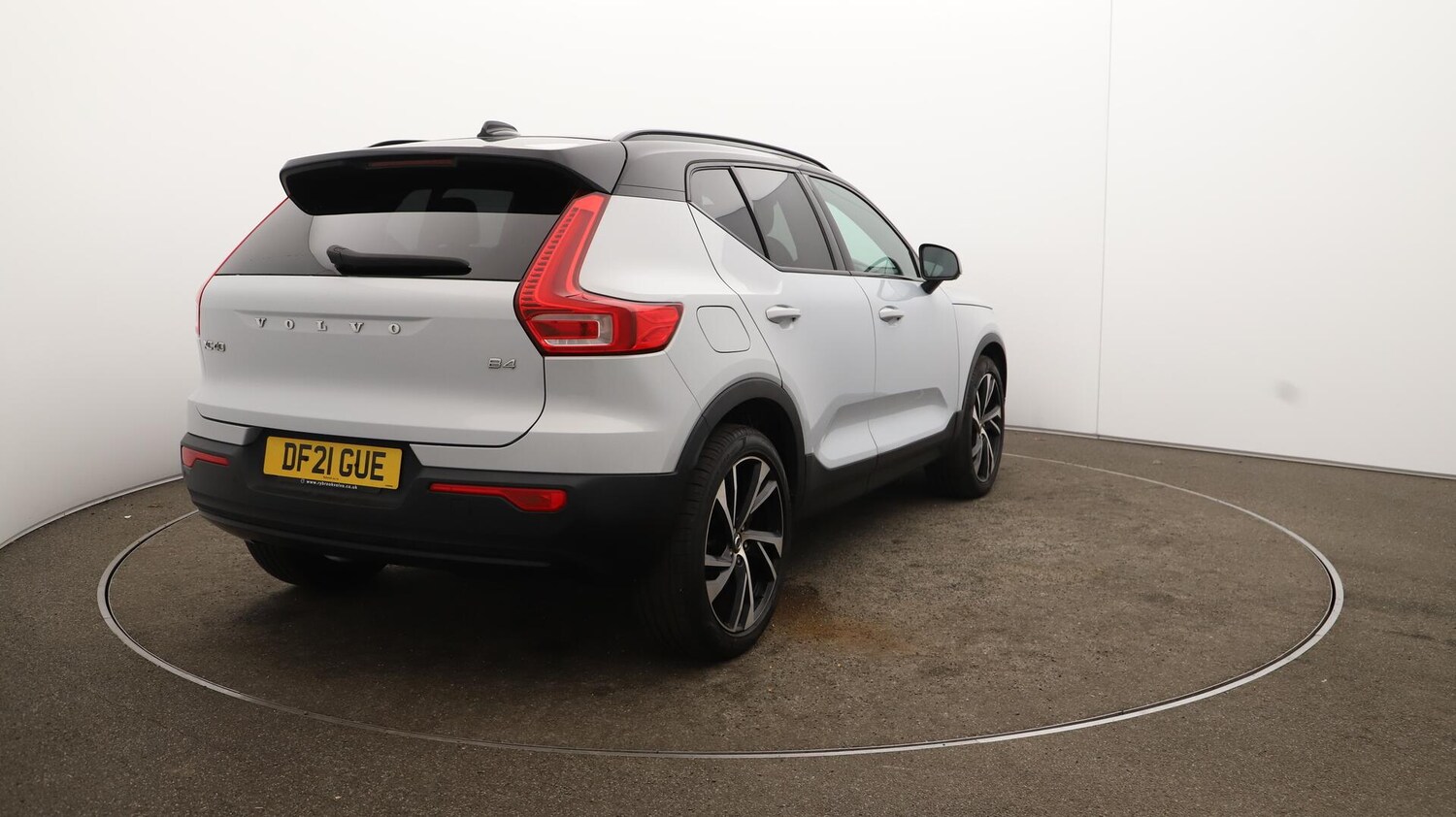 Used Volvo XC40 2021 for sale - 76085219: Photo 56