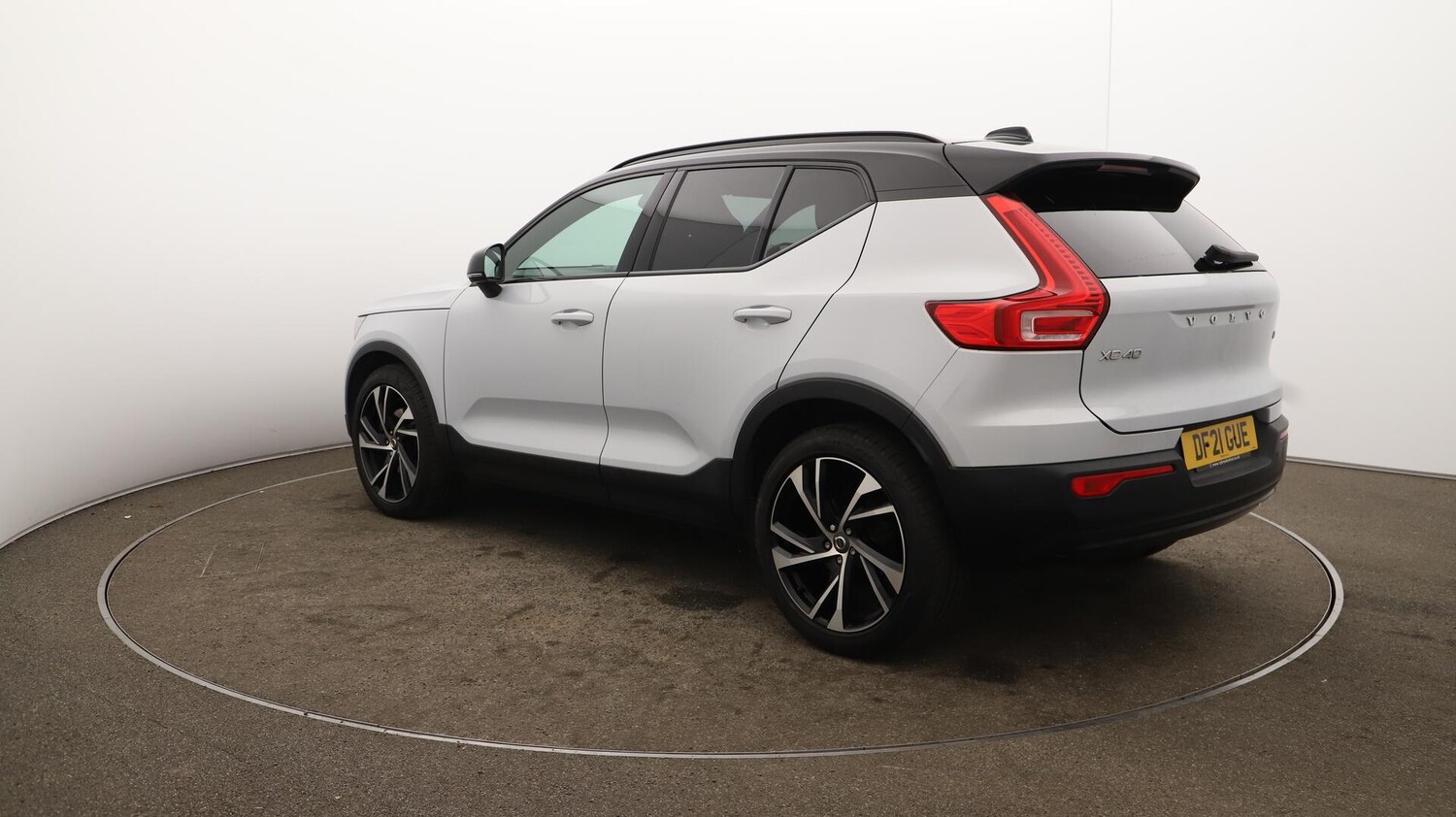 Used Volvo XC40 2021 for sale - 76085219: Photo 64
