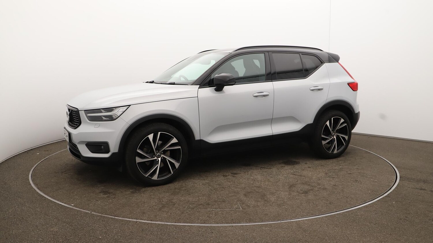 Used Volvo XC40 2021 for sale - 76085219: Photo 68