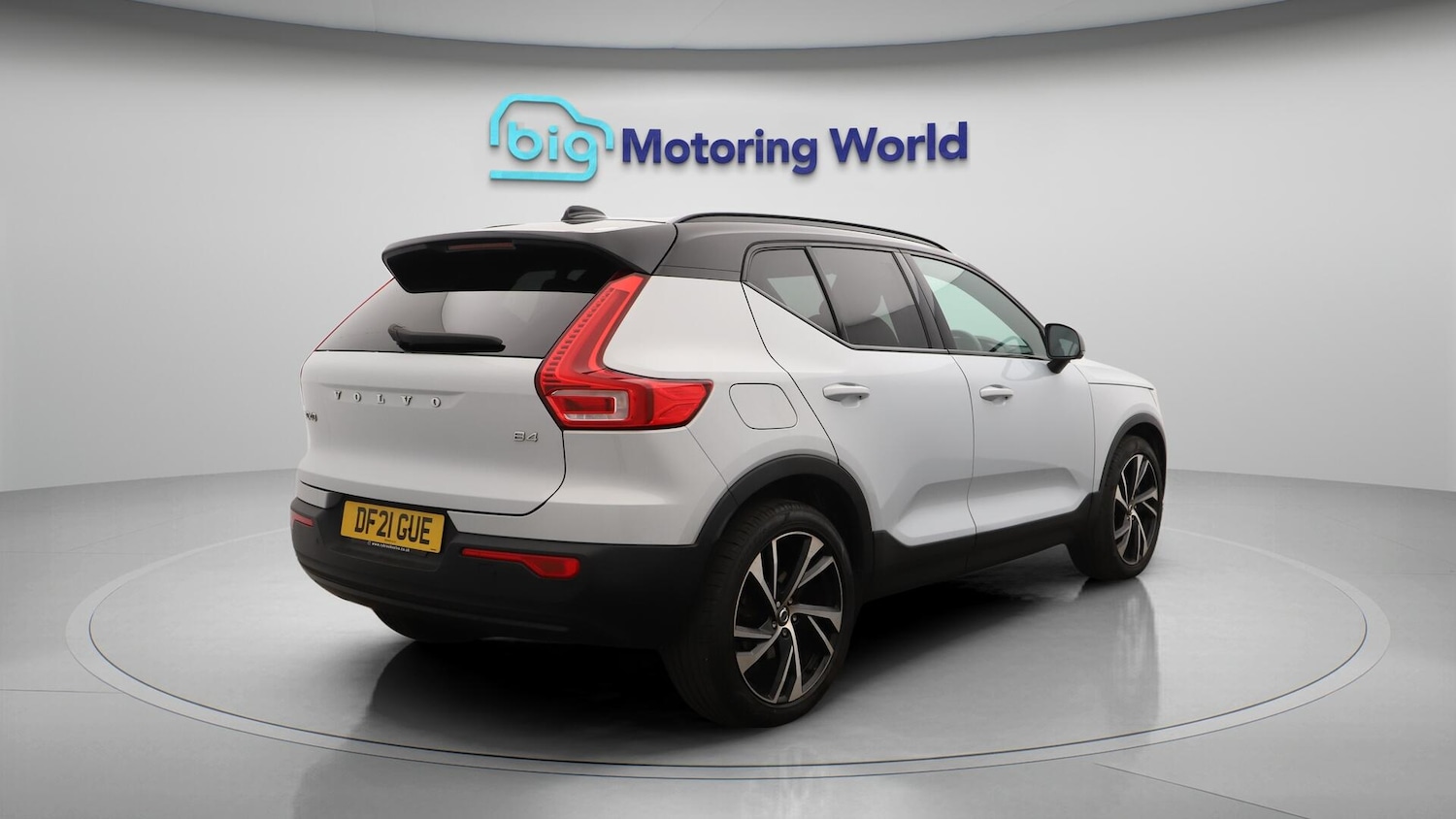 Used Volvo XC40 2021 for sale - 76085219: Photo 8