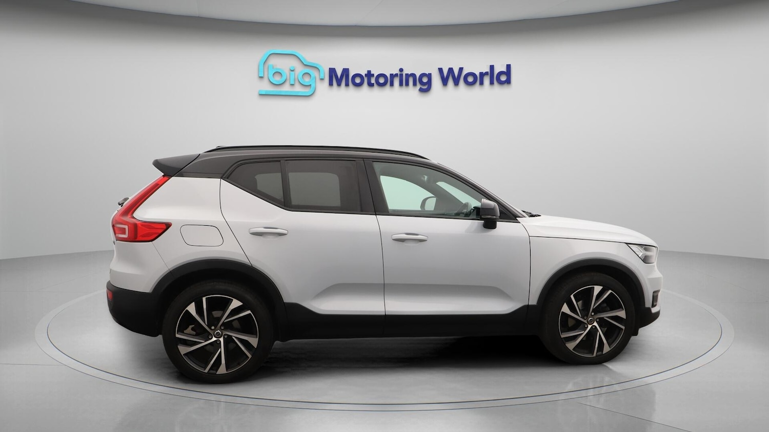 Used Volvo XC40 2021 for sale - 76085219: Photo 9