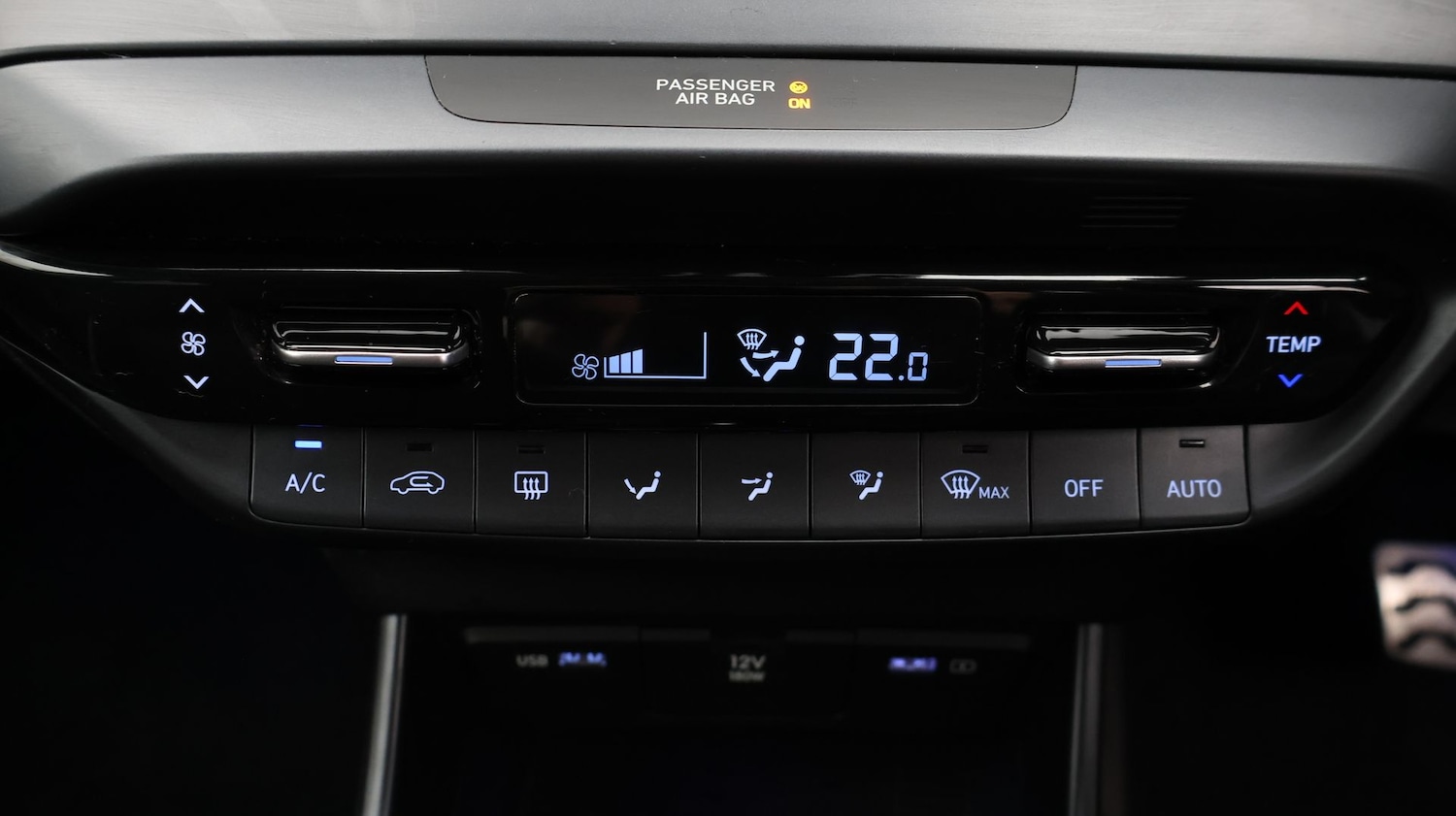 Used Hyundai BAYON 2023 for sale - 77702832: Photo 12