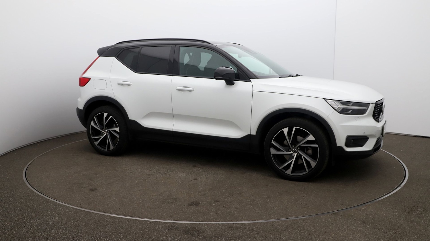 Used Volvo XC40 2020 for sale - 76809722: Photo 37