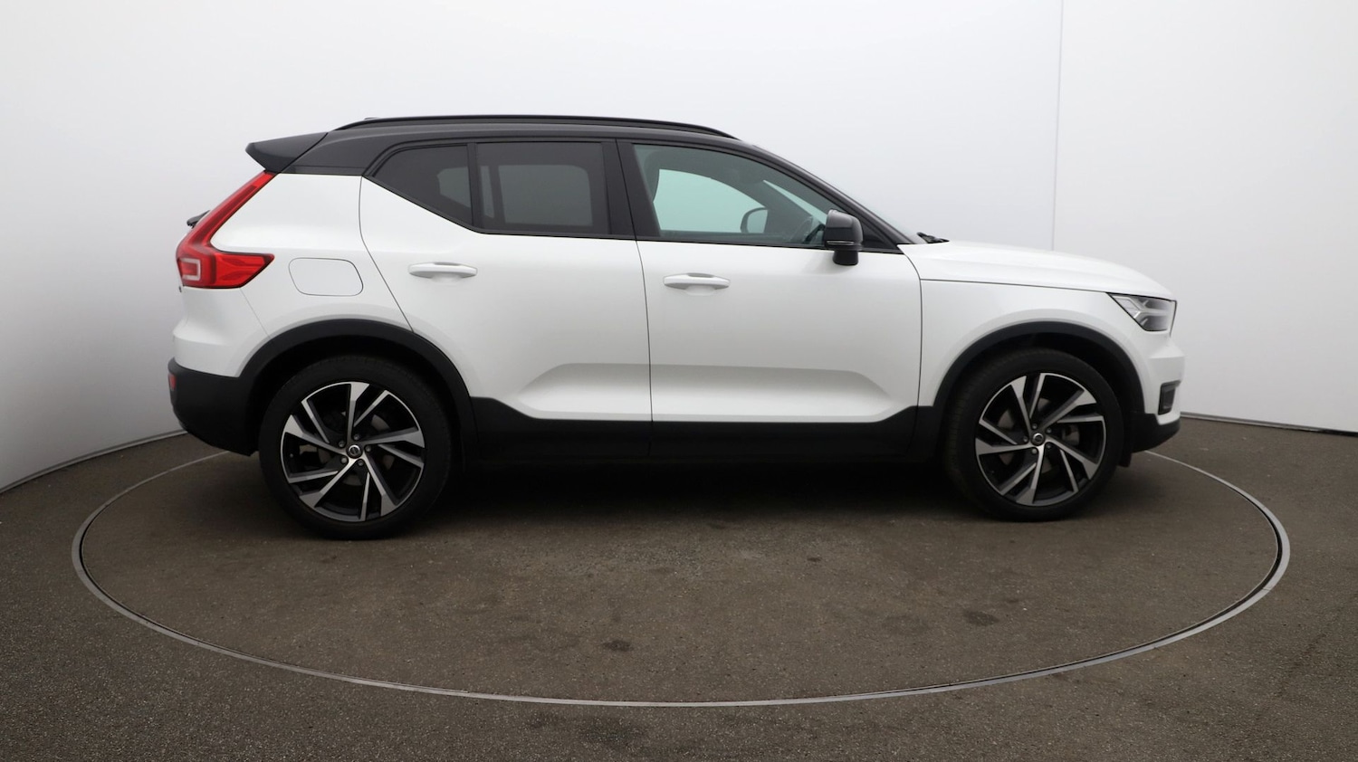 Used Volvo XC40 2020 for sale - 76809722: Photo 41