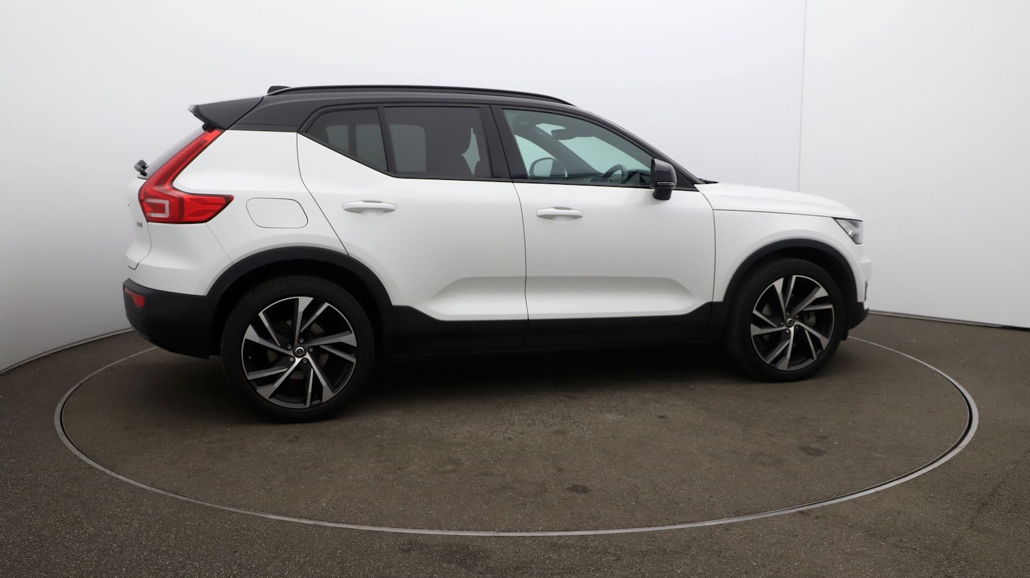 Used Volvo XC40 2020 for sale - 76809722: Photo 42