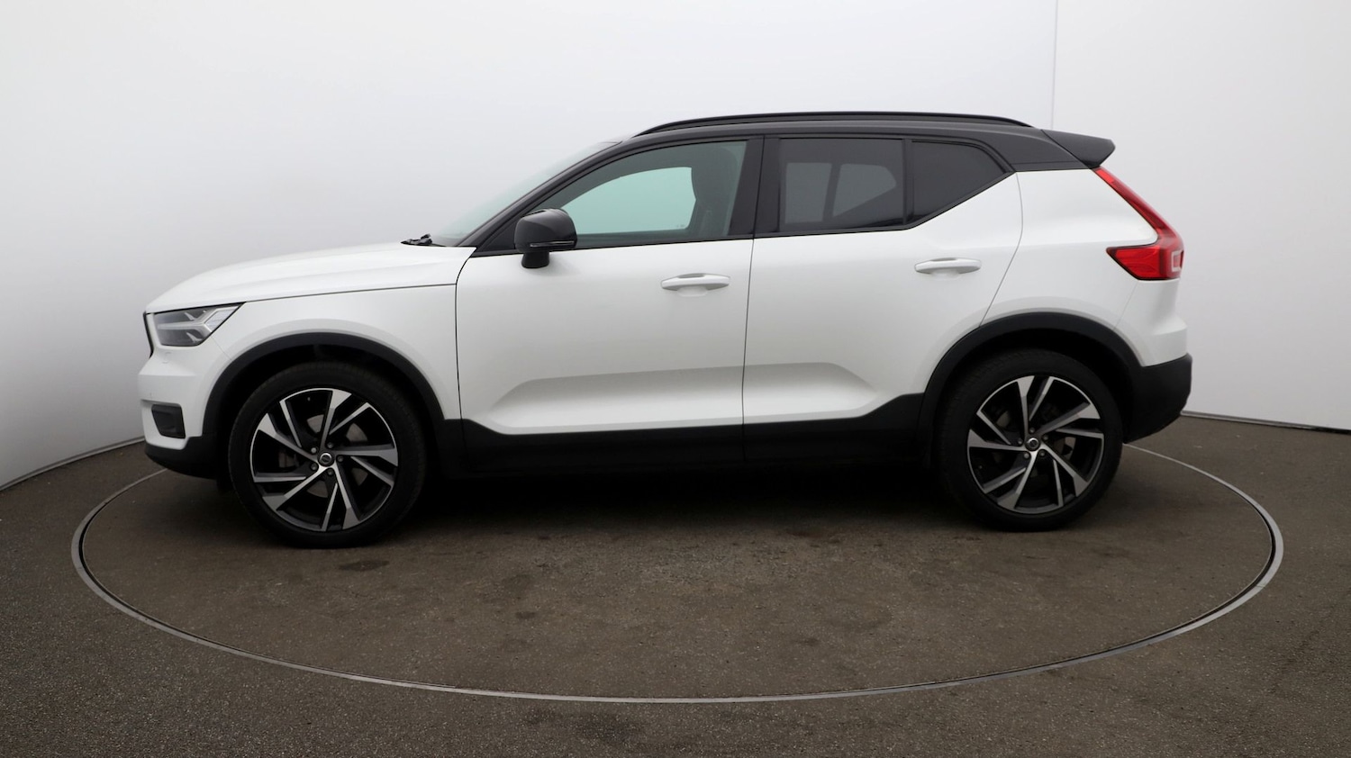 Used Volvo XC40 2020 for sale - 76809722: Photo 56