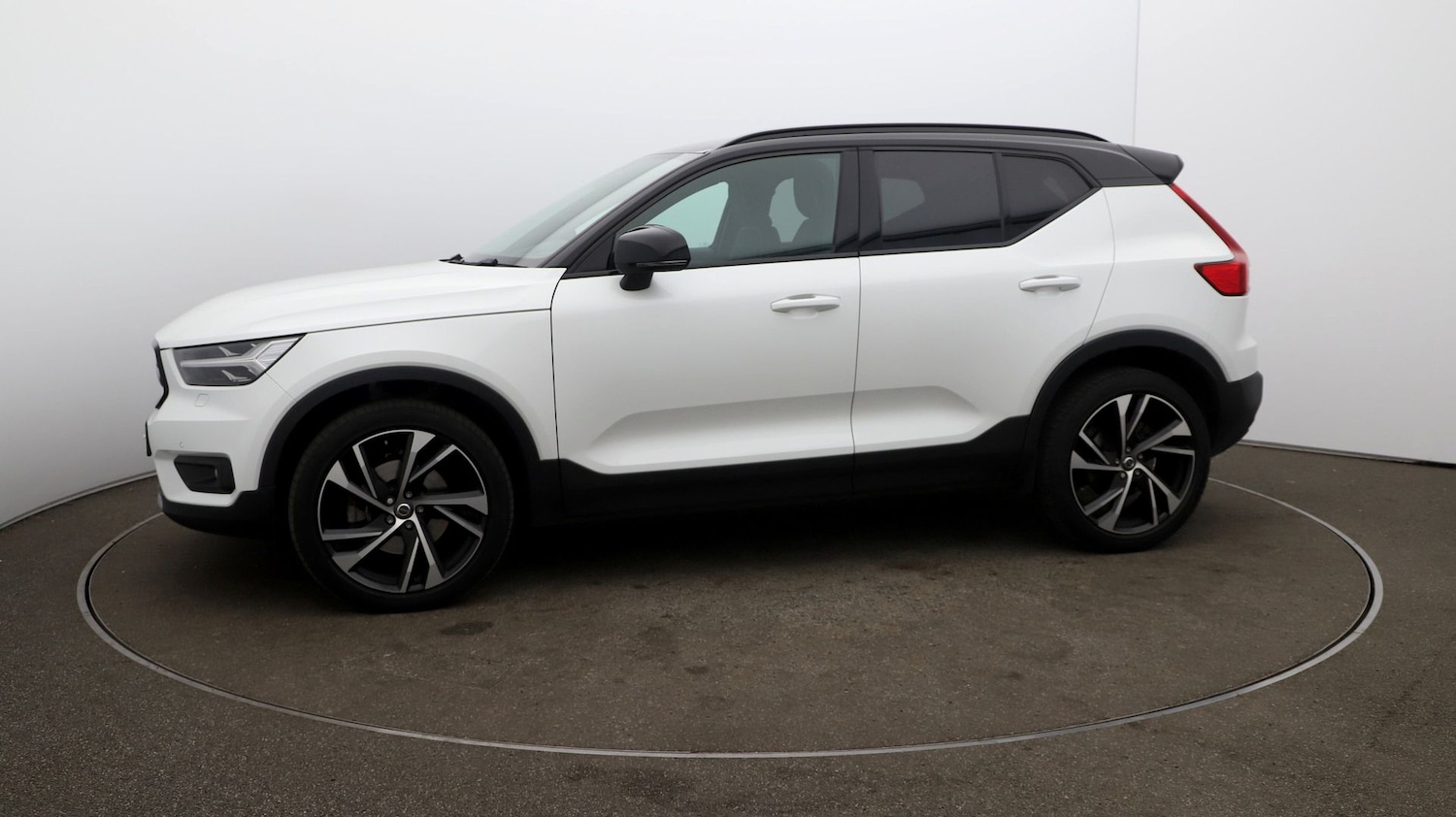 Used Volvo XC40 2020 for sale - 76809722: Photo 57