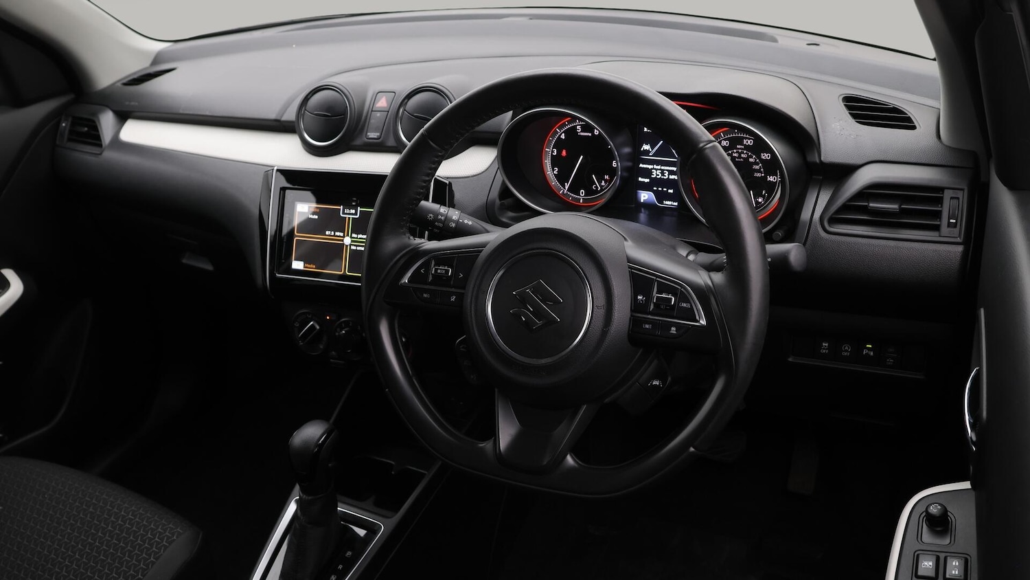 Used Suzuki Swift 2022 for sale - 76584881: Photo 10