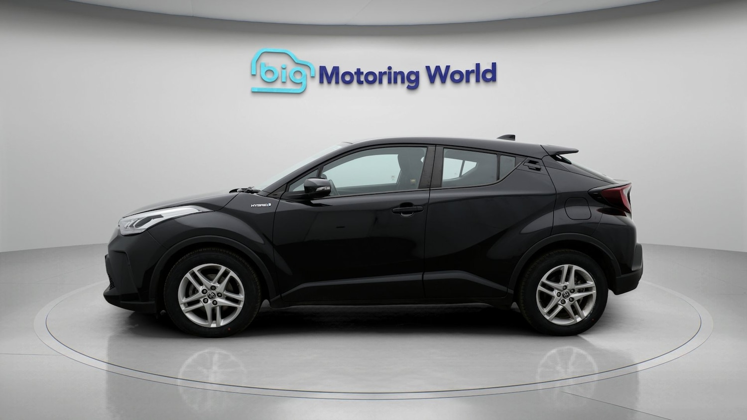 Used Toyota C-HR 2020 for sale - 77536131: Photo 4