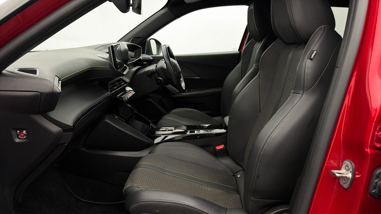 Used Peugeot 2008 2022 for sale - 78196658: Photo 13