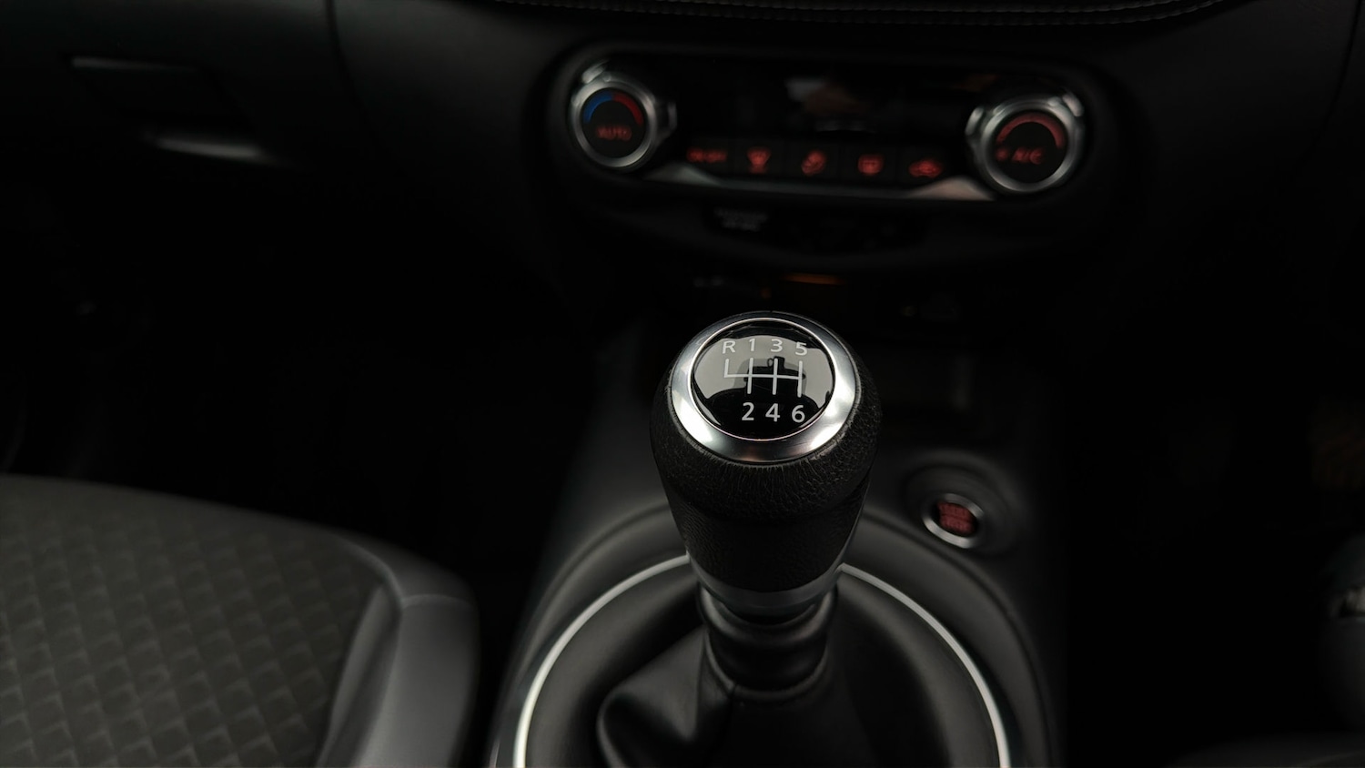 Used Nissan Juke 2023 for sale - 78027000: Photo 25