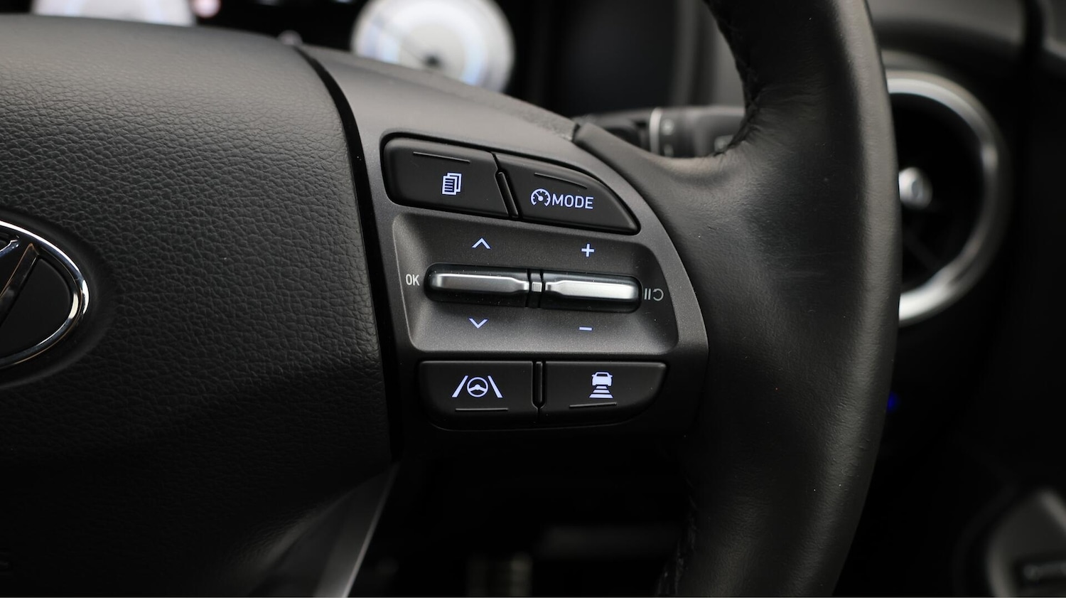 Used Hyundai KONA 2023 for sale - 76360484: Photo 26