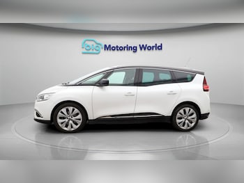 Used Renault Grand Scenic 2020 for sale - 77521876: Photo
