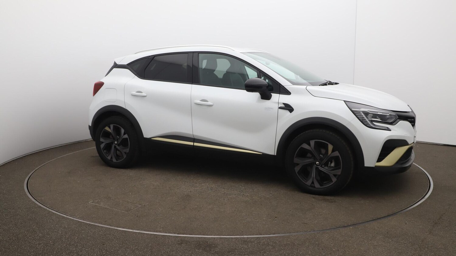 Used Renault Captur 2024 for sale - 76001178: Photo 46