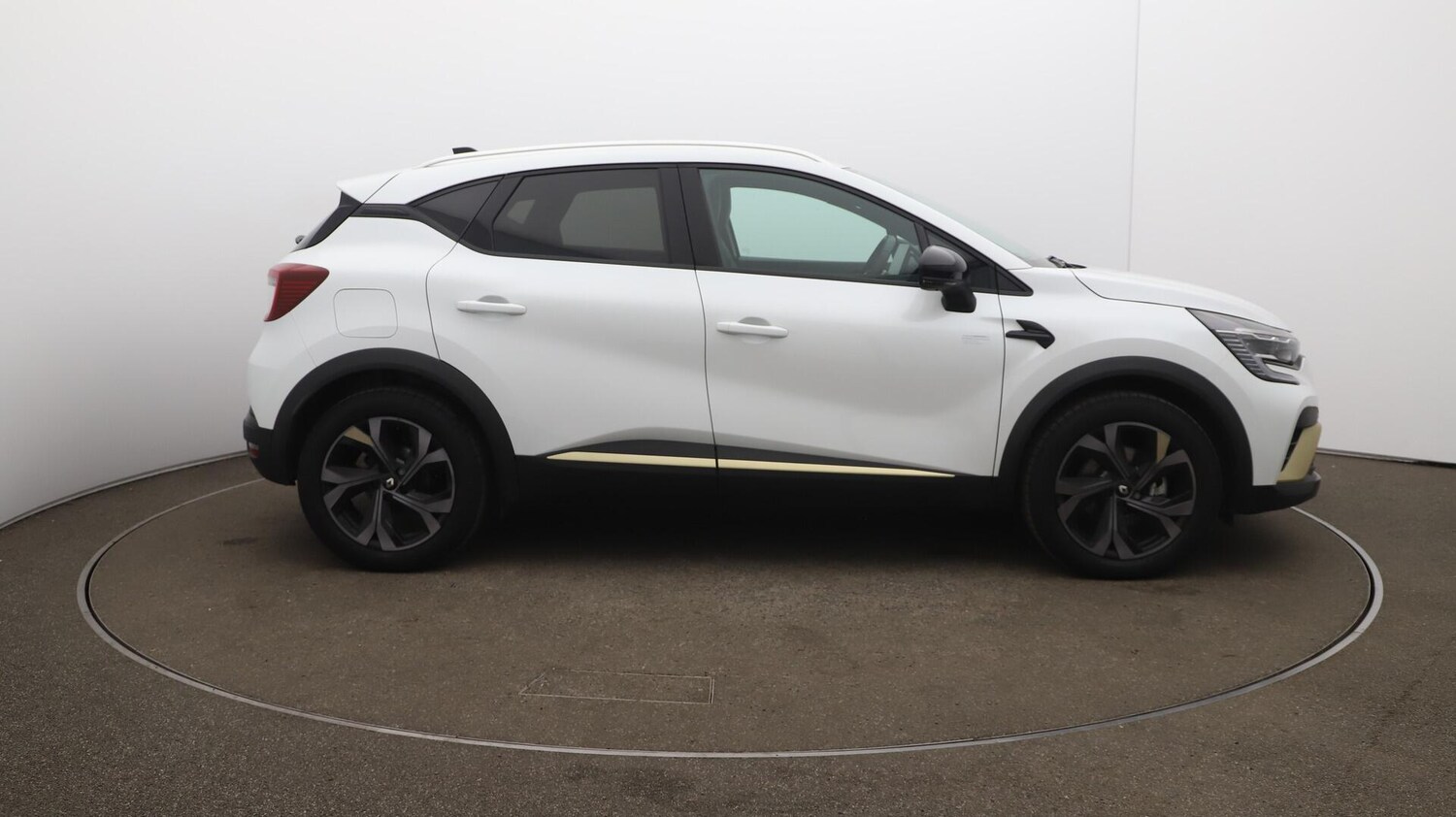 Used Renault Captur 2024 for sale - 76001178: Photo 49