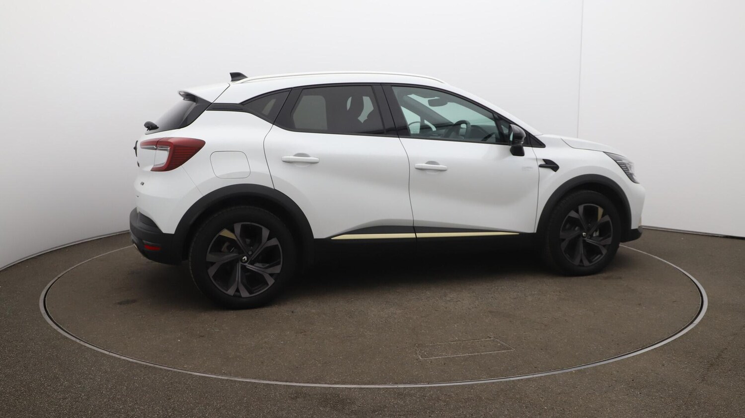 Used Renault Captur 2024 for sale - 76001178: Photo 51