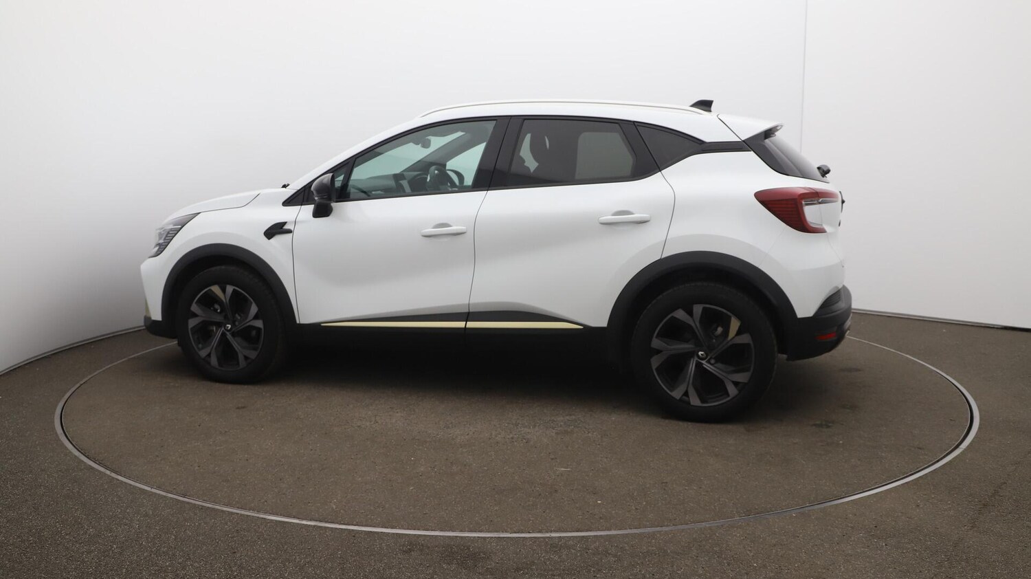 Used Renault Captur 2024 for sale - 76001178: Photo 58