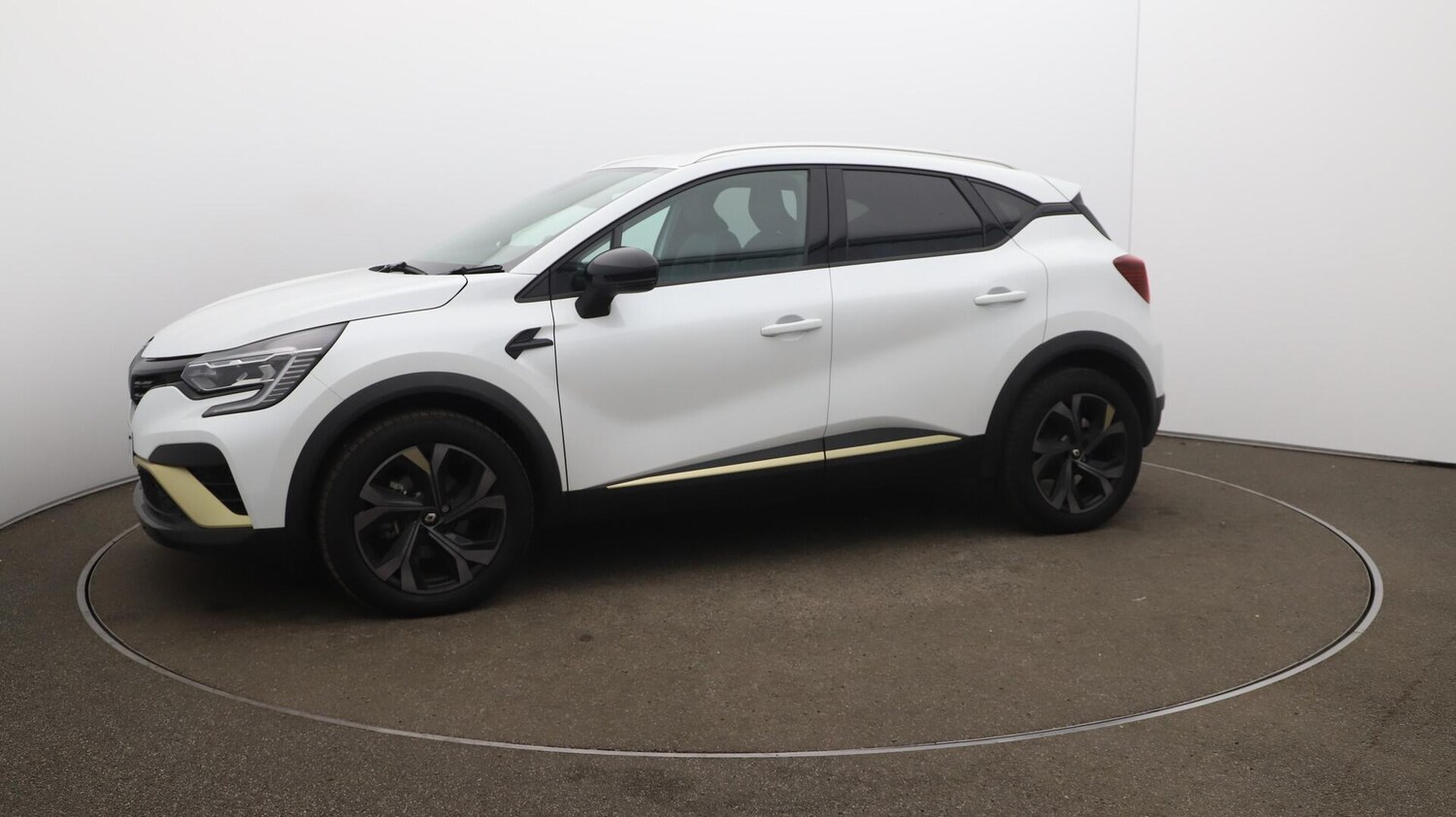 Used Renault Captur 2024 for sale - 76001178: Photo 67