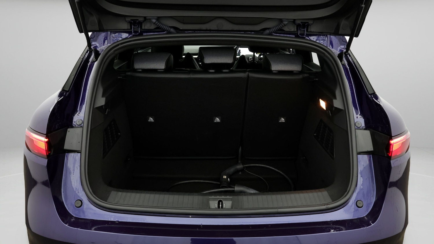 Used Renault Megane E Tech 2023 for sale - 77463344: Photo 17
