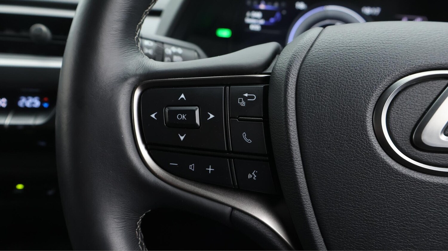 Used Lexus UX 2021 for sale - 76538187: Photo 26