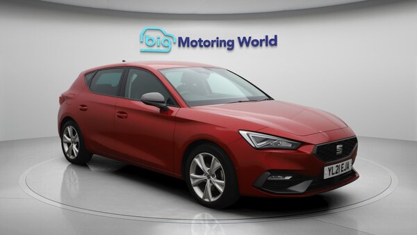 Used SEAT Leon 2021 for sale - 76260048: Photo 2