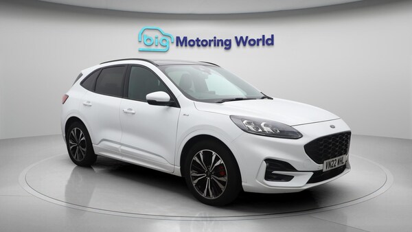 Used Ford Kuga 2022 for sale - 76260119: Photo 2