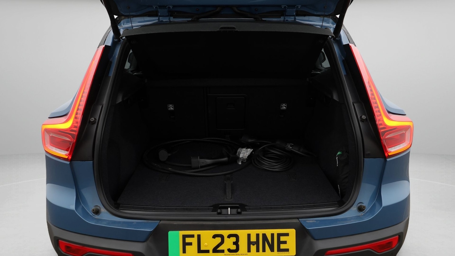 Used Volvo XC40 2023 for sale - 77797108: Photo 17