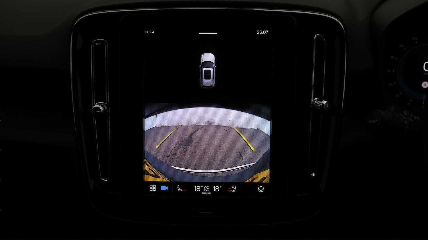 Used Volvo XC40 2023 for sale - 77797108: Photo 22