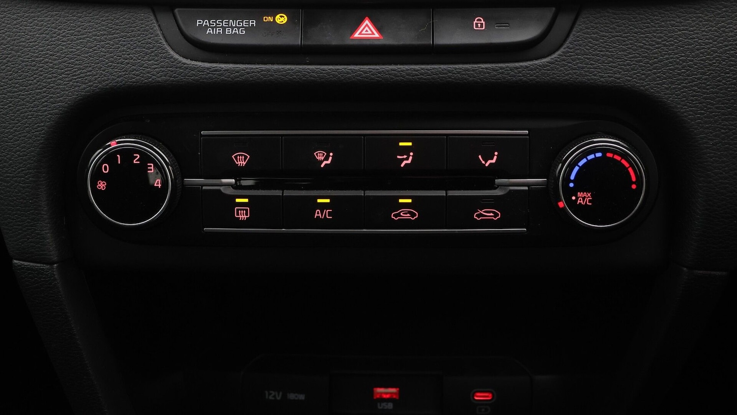 Used Kia Ceed 2024 for sale - 77367088: Photo 12