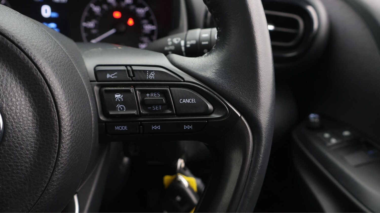 Used Toyota Yaris 2023 for sale - 77296920: Photo 26