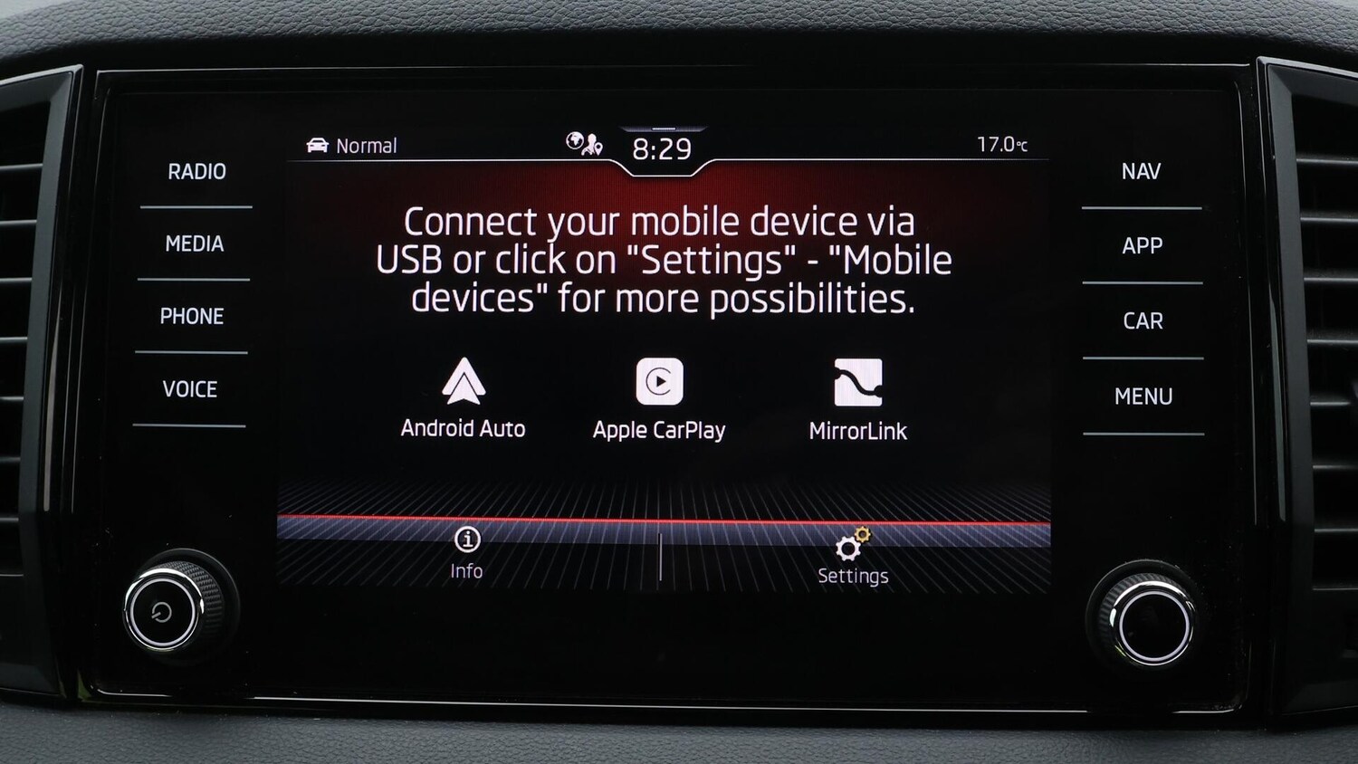 Used Skoda Karoq 2021 for sale - 76215499: Photo 12