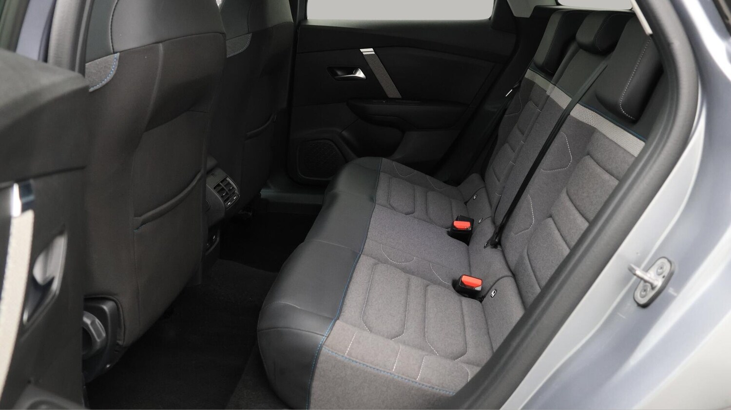 Used Citroen C4 2023 for sale - 76432859: Photo 17