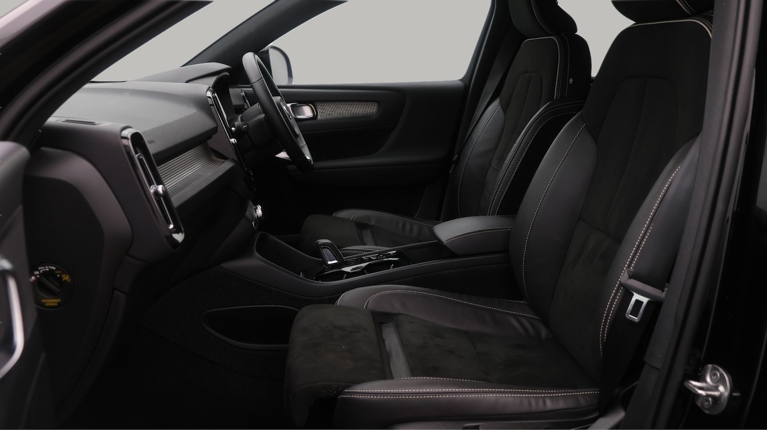 Used Volvo XC40 2022 for sale - 77807351: Photo 14