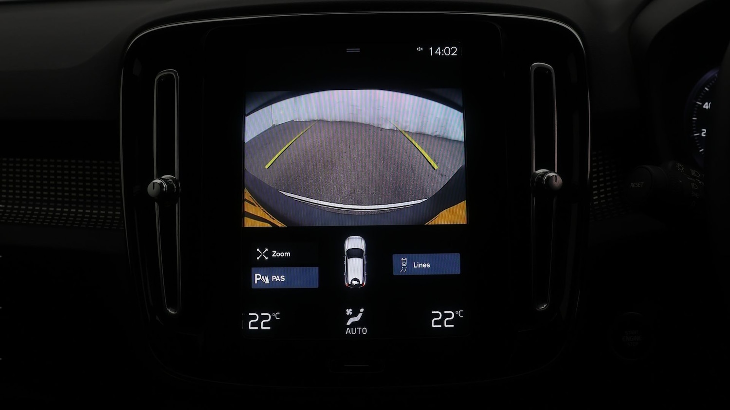 Used Volvo XC40 2022 for sale - 77807351: Photo 24