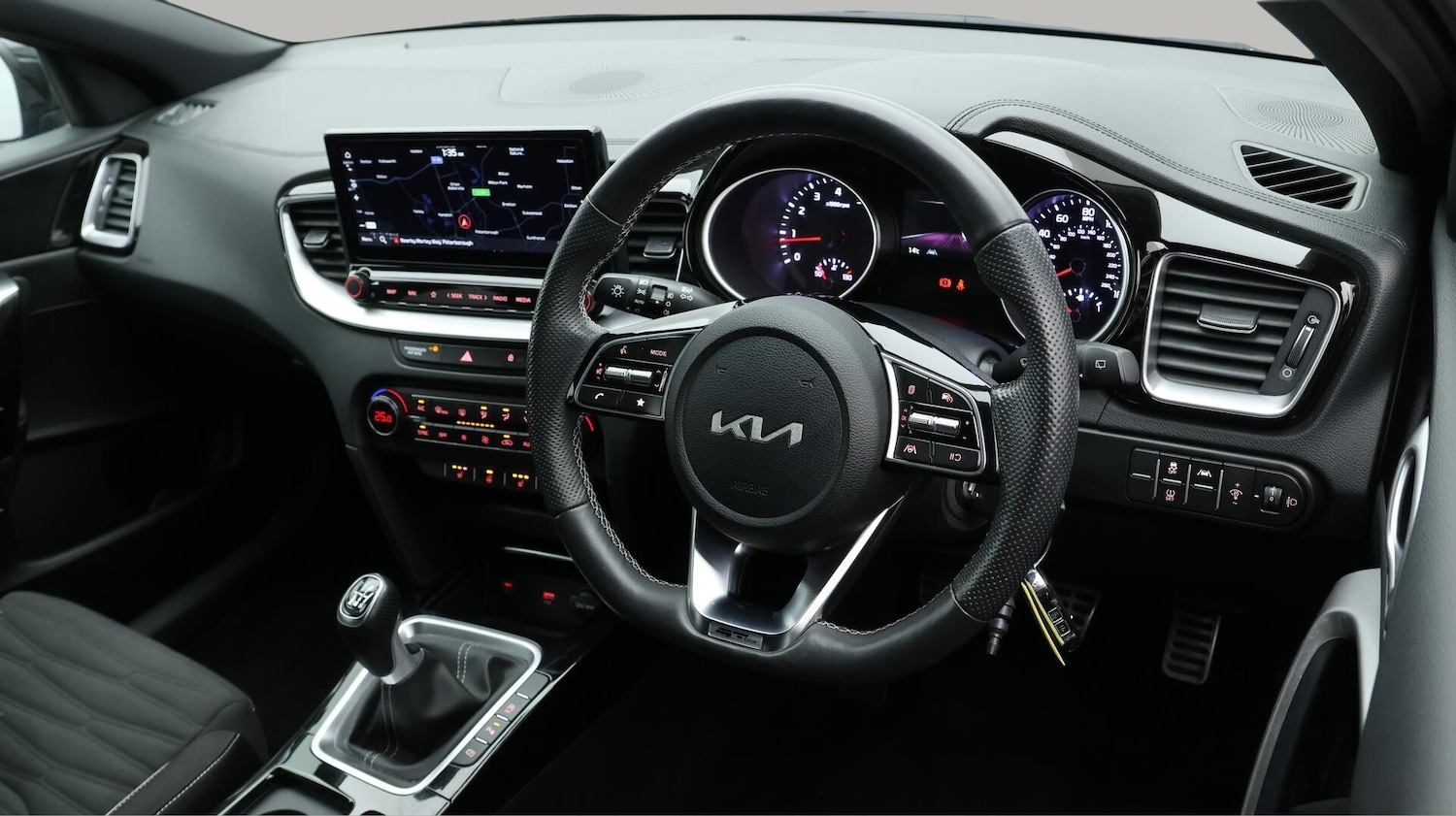 Used Kia Ceed 2023 for sale - 76780934: Photo 10