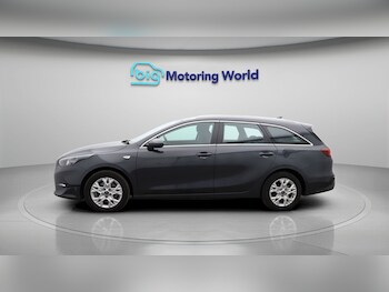 Used Kia Ceed 2024 for sale - 77274419: Photo