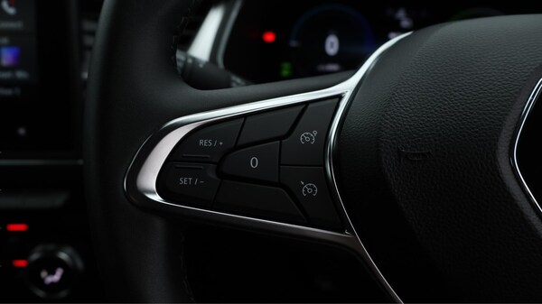 Used Renault Captur 2023 for sale - 75623824: Photo 25