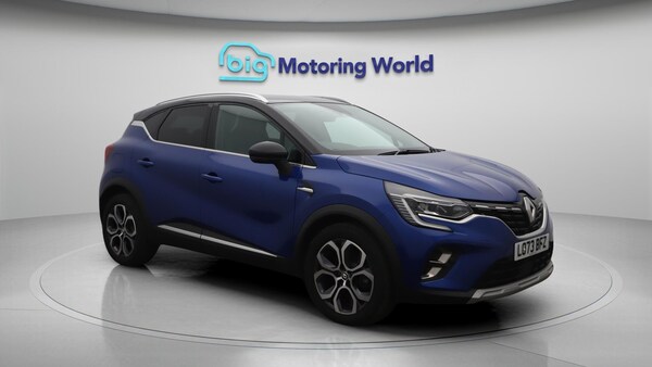 Used Renault Captur 2023 for sale - 75623824: Photo 2