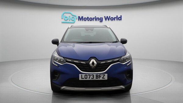 Used Renault Captur 2023 for sale - 75623824: Photo 3