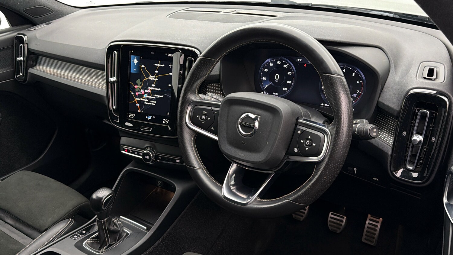 Used Volvo XC40 2021 for sale - 78197888: Photo 9