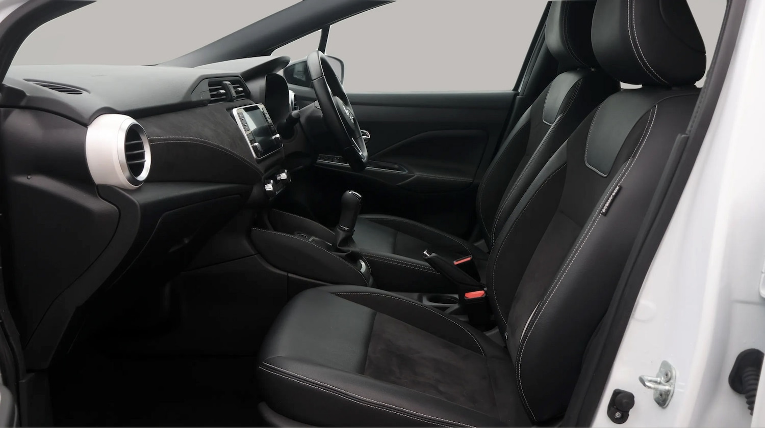 Used Nissan Micra 2022 for sale - 77125125: Photo 14