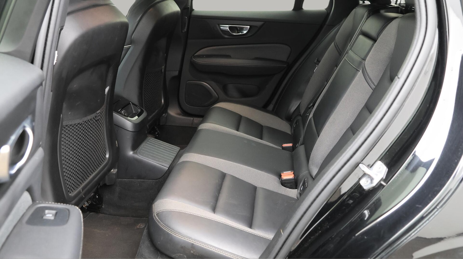 Used Volvo V60 2021 for sale - 76381065: Photo 17